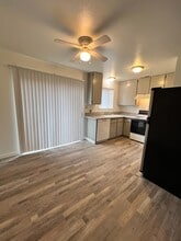1351 N Wishon Ave in Fresno, CA - Building Photo - Building Photo