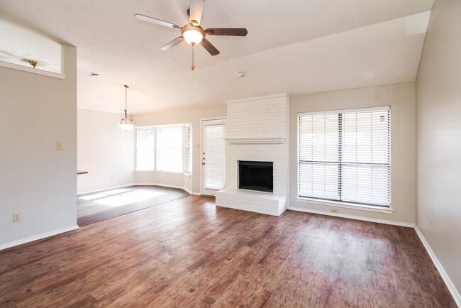 2506 Arapaho Dr in Arlington, TX - Building Photo - Building Photo