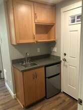 987 S 71st St in Springfield, OR - Building Photo - Building Photo