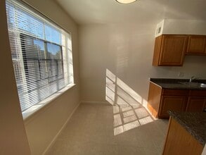 Lee Terrace Apartments in Arlington, VA - Foto de edificio - Building Photo