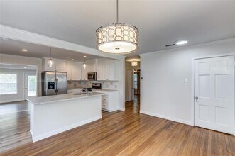 852 Northwood Rd in Fort Worth, TX - Building Photo - Building Photo