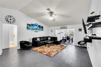 2648 Nassau St in Sarasota, FL - Building Photo - Building Photo