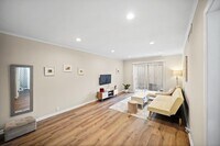 2601 Bellefontaine photo'