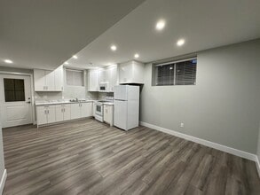 46211 Promontory Rd in Chilliwack, BC - Building Photo - Building Photo