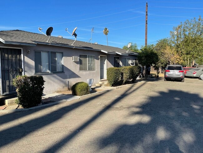 413 Glen Ave, Unit A in Riverside, CA - Foto de edificio - Building Photo