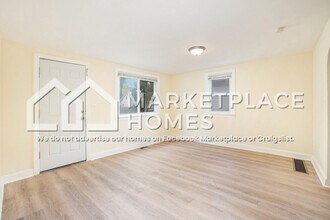 7520 Orchard Ave in Warren, MI - Building Photo - Building Photo