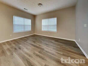 1206 Seagull Way in Hampton, GA - Foto de edificio - Building Photo