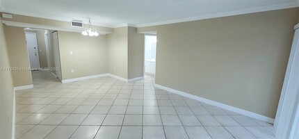 4235 N University Dr in Sunrise, FL - Building Photo - Building Photo