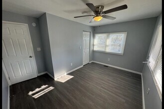 2102 Adams Ave in Knoxville, TN - Building Photo - Building Photo