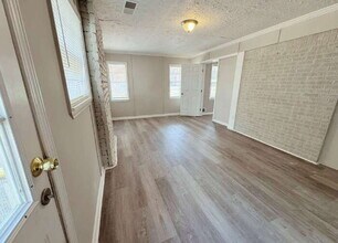 2069 County Line Rd SW in Atlanta, GA - Building Photo - Building Photo