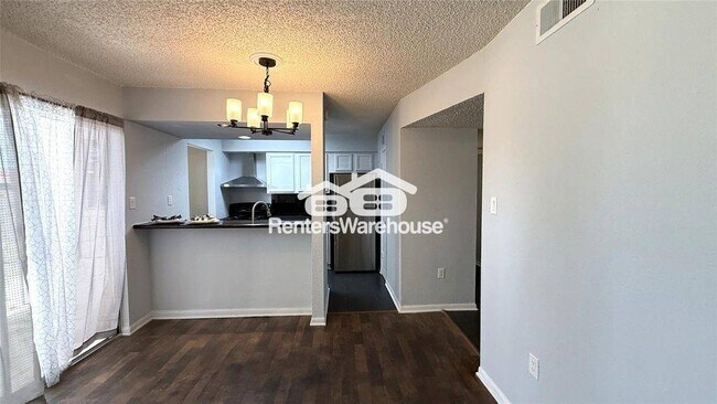 250 El Dorado Blvd in Webster, TX - Building Photo - Building Photo