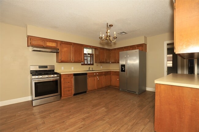 property at 103 E Meadow Ln