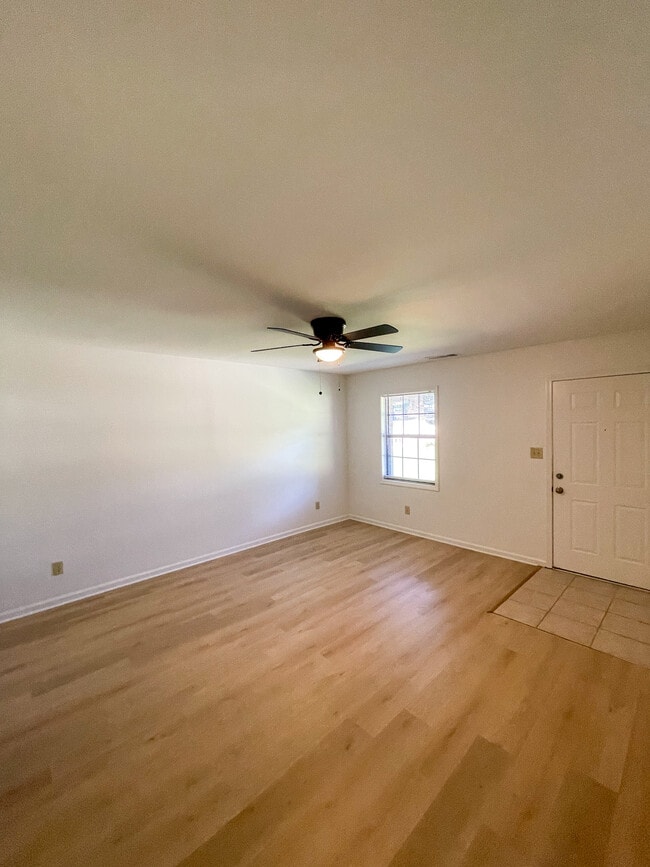 1043 Chestnut Oak Ct NE in Conyers, GA - Building Photo - Building Photo