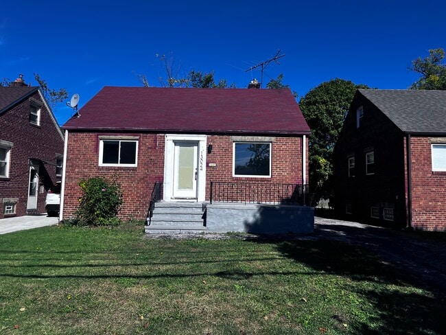property at 13024 Bellaire Rd