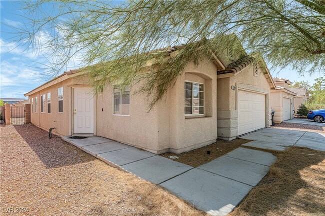 3740 Sorrowing Sparrow Ct in North Las Vegas, NV - Building Photo - Building Photo