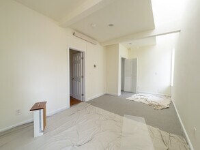 103 Cedar St in Boston, MA - Building Photo - Building Photo