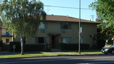 300-318 E Reed St in San Jose, CA - Building Photo - Building Photo