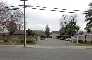 Woodglen in Ceres, CA - Building Photo
