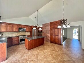 15140 Andorra Way in San Diego, CA - Building Photo - Building Photo