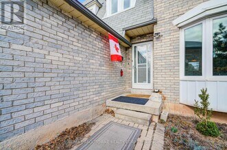 1421 Prince John Cir in Oakville, ON - Building Photo - Building Photo