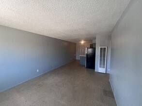 423 Dallas St SE in Albuquerque, NM - Building Photo - Building Photo