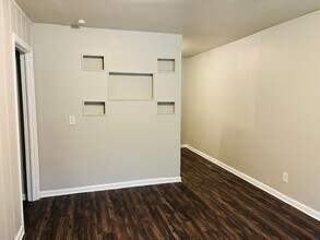 6102 E Fayetteville Dr in Riverdale, GA - Building Photo - Building Photo