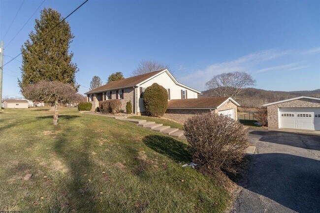 3508 Old Mill Rd in Weston, WV - Building Photo - Building Photo