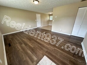 5189 Packard Dr in Dayton, OH - Building Photo - Building Photo