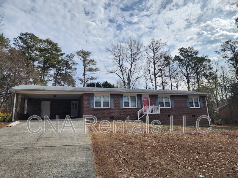 3000 Walker Dr in Marietta, GA - Building Photo