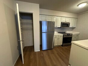 941 22nd Ave in Coralville, IA - Foto de edificio - Building Photo