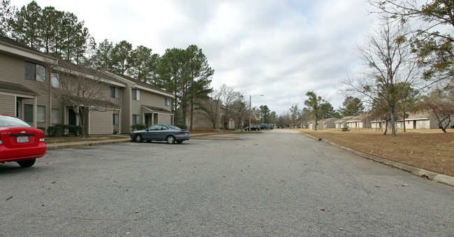 Clayton East Apartments in Clayton, NC - Building Photo - Building Photo