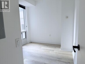 85 Bloor St E in Toronto, ON - Building Photo - Building Photo