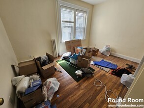 25 Mount Hood Rd, Unit 8 in Boston, MA - Building Photo - Building Photo
