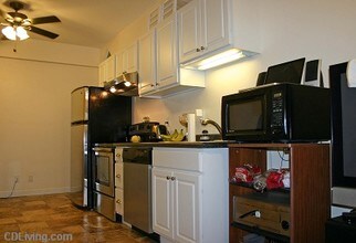 Mendota Lakeshore Apartments in Madison, WI - Building Photo - Building Photo