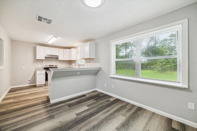 property at 7426 Saunders Rd