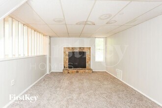 6925 Smoke Ridge Dr in Fairburn, GA - Building Photo - Building Photo