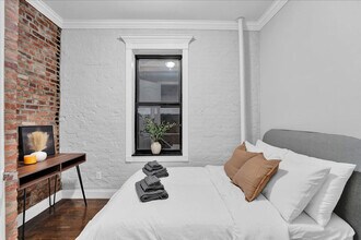346 E 18th St in New York, NY - Building Photo - Building Photo