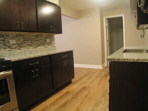 1124 Dunlop Ave-Unit -1B in Forest Park, IL - Building Photo - Building Photo