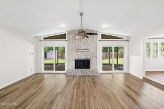 136 Derby Woods Dr in Lynn Haven, FL - Building Photo - Building Photo