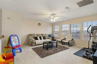8223 Dogwood Ln in Irving, TX - Building Photo - Building Photo
