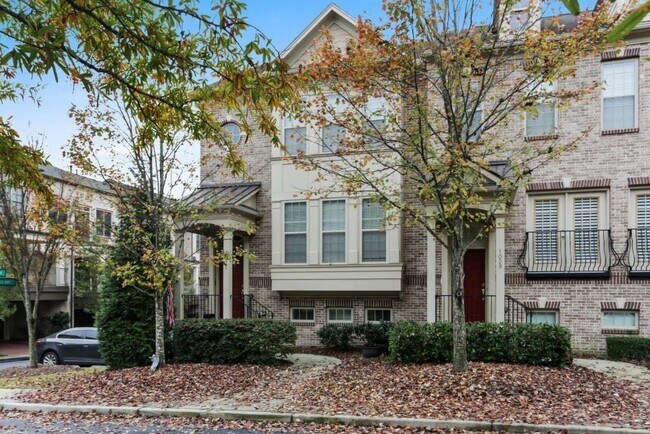 property at 1035 E Paces Ln NE