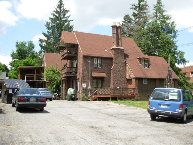 38 Baldwin Ave in Mansfield, OH - Building Photo