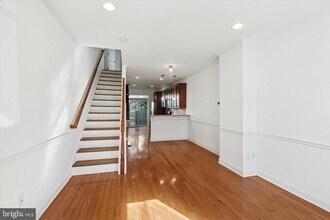 1913 Titan St in Philadelphia, PA - Building Photo - Building Photo
