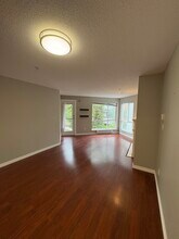 3174 Gladwin Rd in Abbotsford, BC - Building Photo - Building Photo
