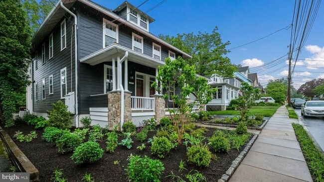 property at 115 Harvey Ave