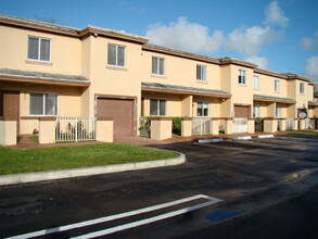 3844 NW 115th Ave in Coral Springs, FL - Building Photo - Building Photo