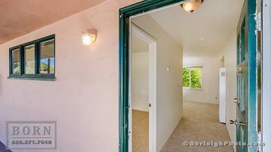 838 Roble Ave-Unit -4 in Menlo Park, CA - Foto de edificio - Building Photo
