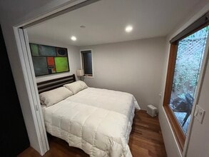 367 Huntley Dr, Unit Guest House in West Hollywood, CA - Building Photo - Building Photo