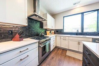 362 Zimpfer St, Unit 366 in Columbus, OH - Foto de edificio - Building Photo