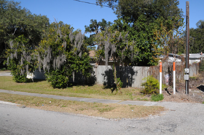 1005 Royal St in Kissimmee, FL - Building Photo - Building Photo